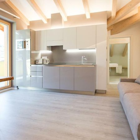 La Giostra Home Apartments Drena Екстер'єр фото